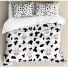Ambesonne Christmas Duvet Cover Set, Floral Winter Red Bird Hat and Scarf on Blooming Tree Nature Inspired, Decorative 3 Piece Bedding Set with 2 Pillow Shams, Queen Size, Burgundy Green(Black White Lilac)