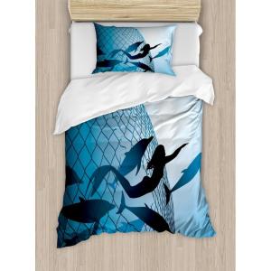Ambesonne Christmas Duvet Cover Set, Xmas Baubles on Snow with Snowflakes Ice Holiday Humanitarian Artwork Illustration, Decorative 3 Piece Bedding Set with 2 Pillow Shams, Queen Size, White Red(Blue)