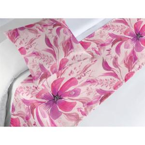 Ambesonne Floral Bed Runner Set, Realistic Painting Print A Million Roses to My Love Valentines Day, Decorative Bedding Scarf and 2 Pillow Shams for Hotels Homes, King, Pale Pink Dark Pink and Ecru(Pale Fuchsia Pink Rose)